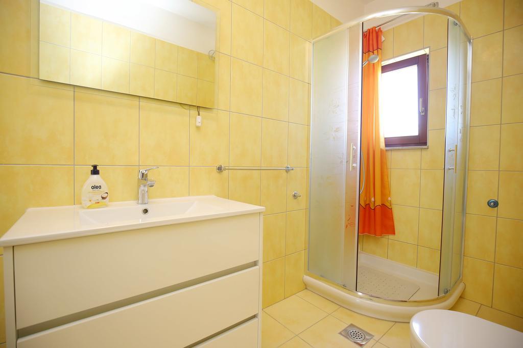 Apartment Borik Beach 86 Zadar Bagian luar foto