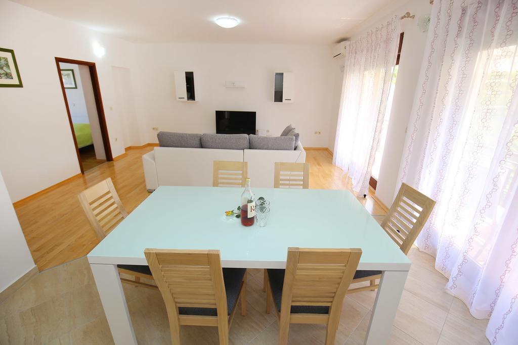 Apartment Borik Beach 86 Zadar Bagian luar foto